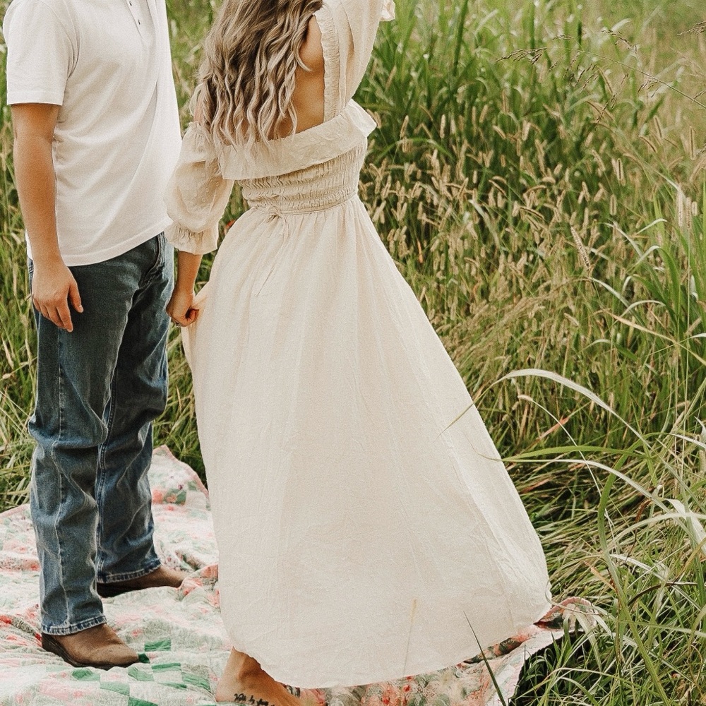Elegant Cream Off-Shoulder Dress - Picture 2 of 3